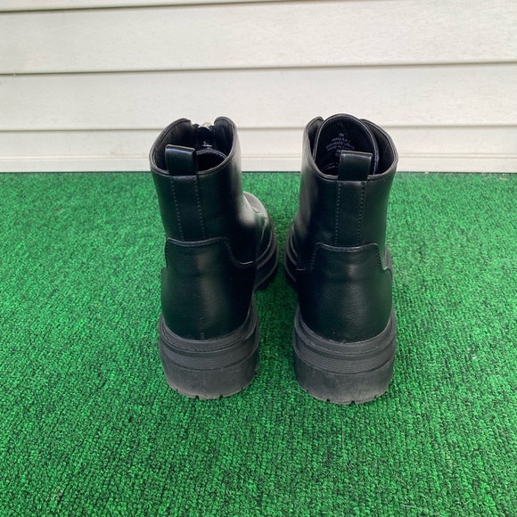 New, Indigo Rd., Black Palila Boots! - Picture 10 of 11